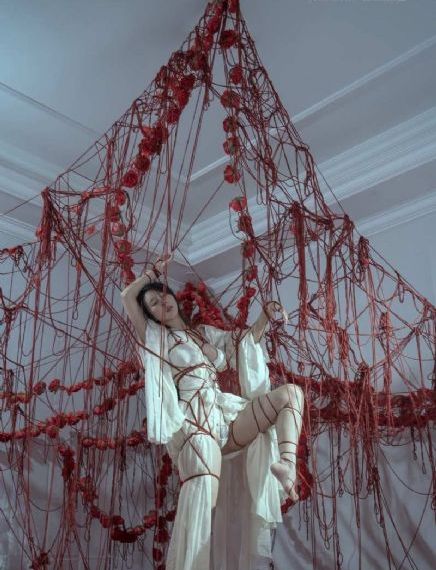 欧美暗色系图片_BD韩语超清免费观看