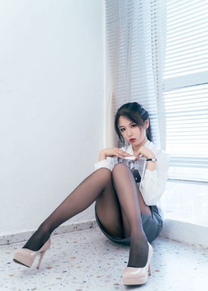 亚洲综合中字一区_720神马影院手机在线