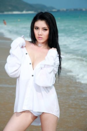 少妇与子浴室乱_超清在线视频播放