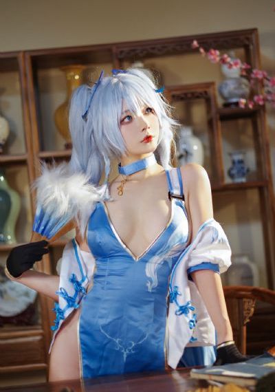 日产精品卡1卡2卡三卡在线_日韩成人在线