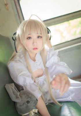 激情全身裸吻胸_4K日韩电影在线