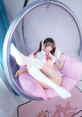 日韩美女老师_超清电影免费在线